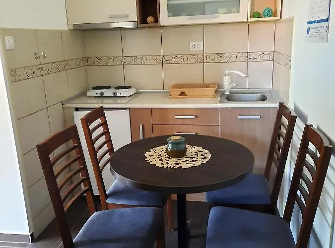 2 Miljkovic Apartament